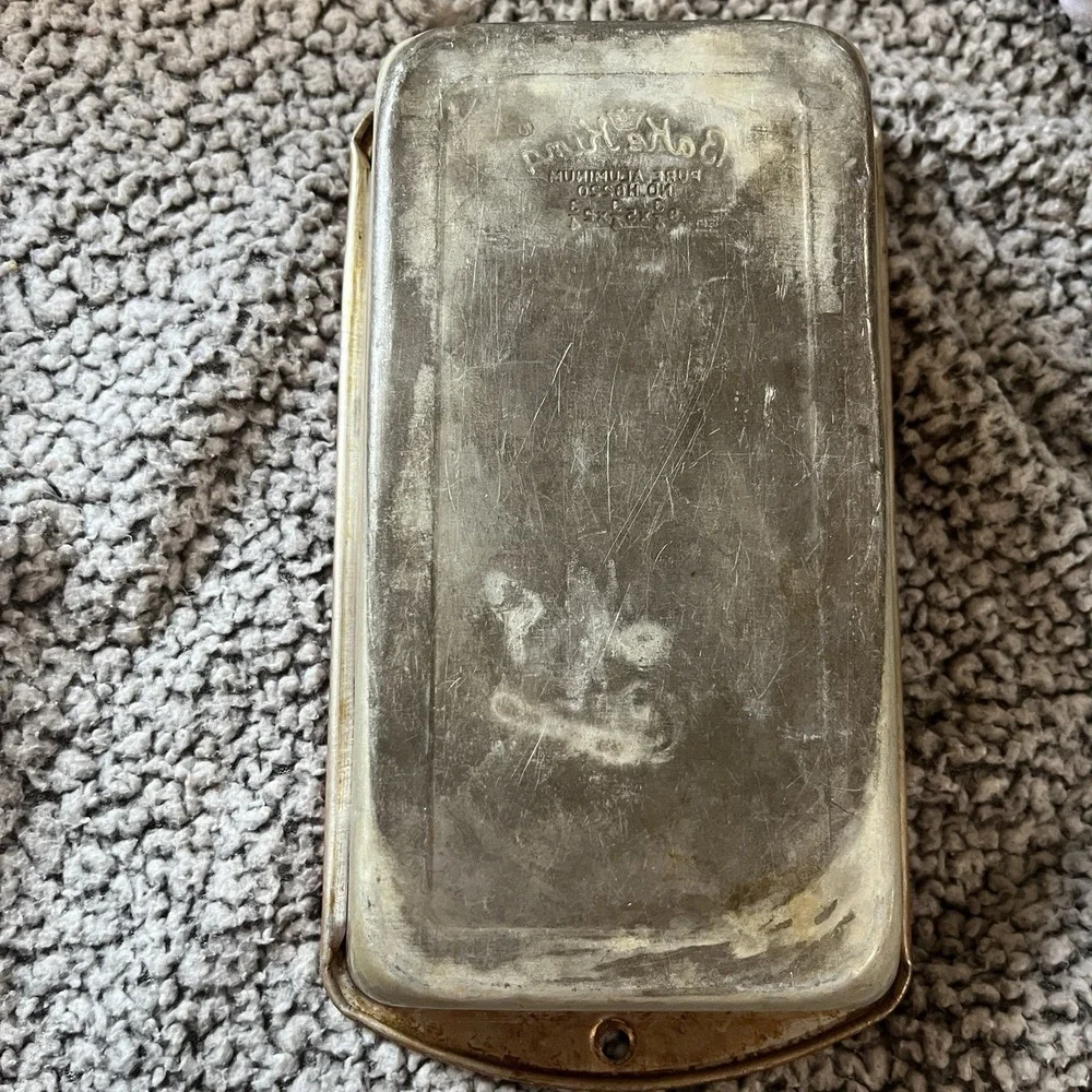 Vintage Bake King Small Metal Loaf Pan 9 3/4 x 5 3/4 x 2 3/4 Bread Pan MCM